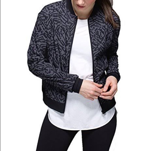 lululemon athletica Jackets & Blazers - Lululemon Noir ii Animal Print Jacket size 8